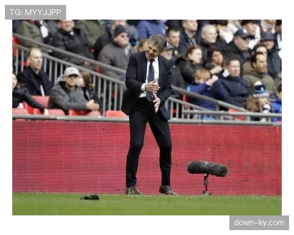 兰斯主场绝平尼斯,VAR介入判罚点球引发双方争议 兰斯主场绝平尼斯,VAR介入判罚点球引发双方争议