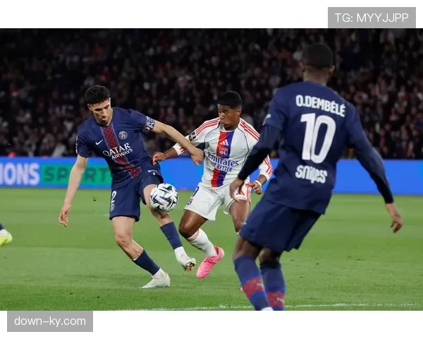 巴黎vs里昂半场战报：恩德里克传射助客队2-0领先